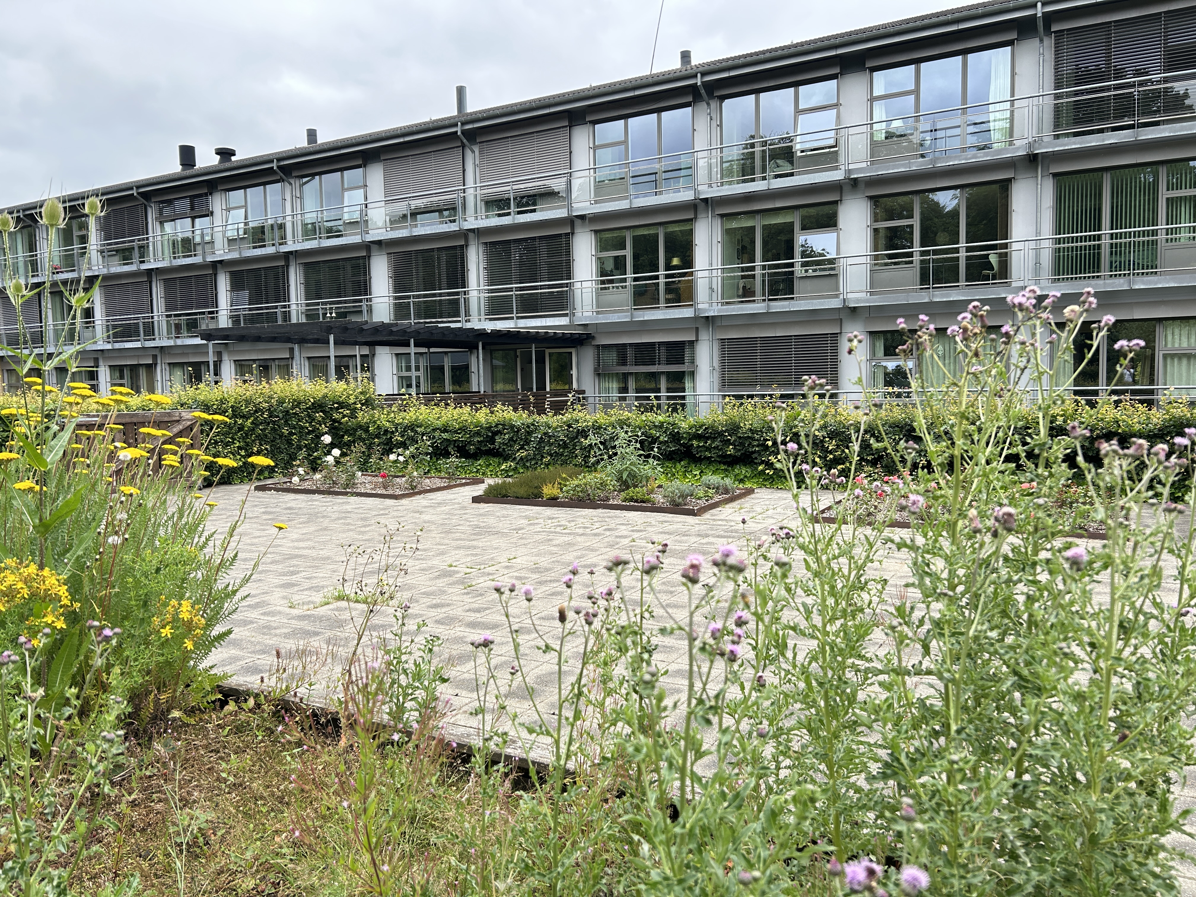 Hyggelig, lukket gårdhavemiljø Blichergården